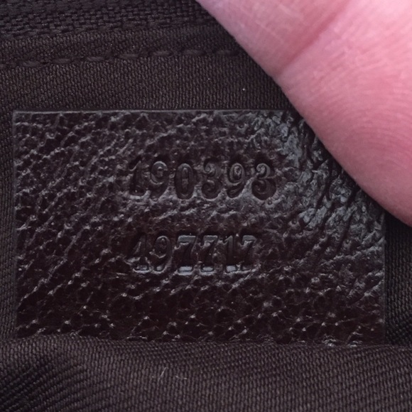 Gucci GG Pochette Shoulder Bag - Picture 8 of 8